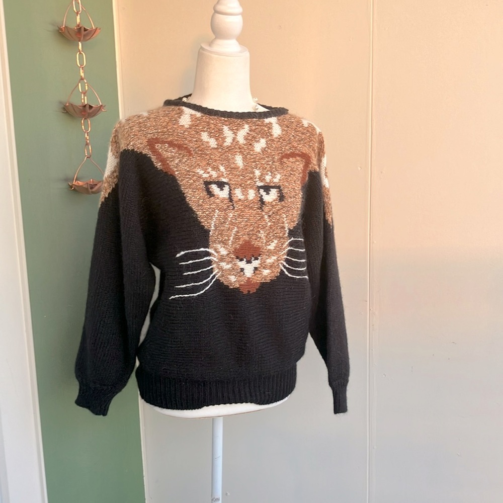 Vintage 80s Funky Novelty Big Cat Face Pullover Sweater